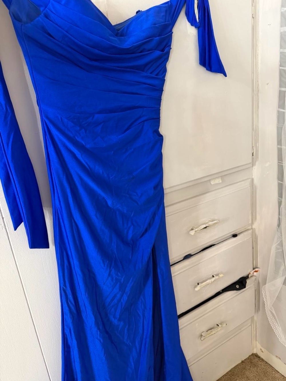 Royal Blue One-Shoulder Evening Dress